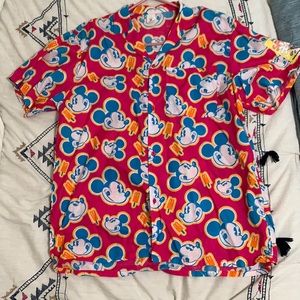 Men’s large button down pink Walt Disney shirt.